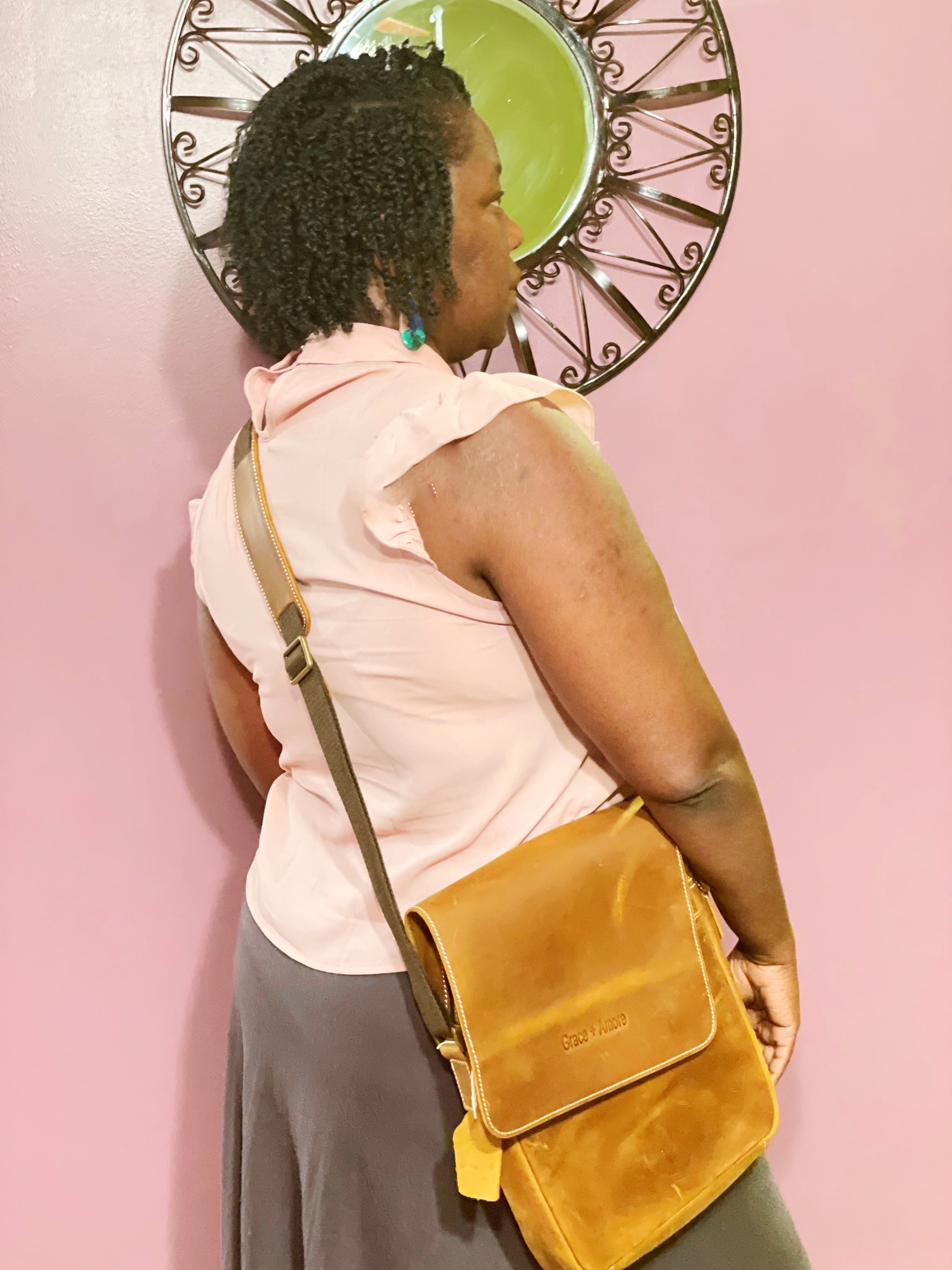 Bre Messenger - Pre Order