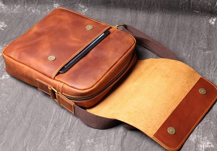 Bre Messenger - Pre Order